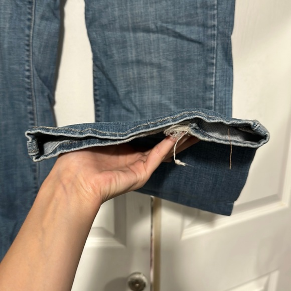 Levi's Women's Perfectly Slimming Boot Cut 512 Jeans - Picture 6 of 11